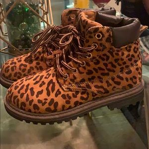 Leopard Winter Boots